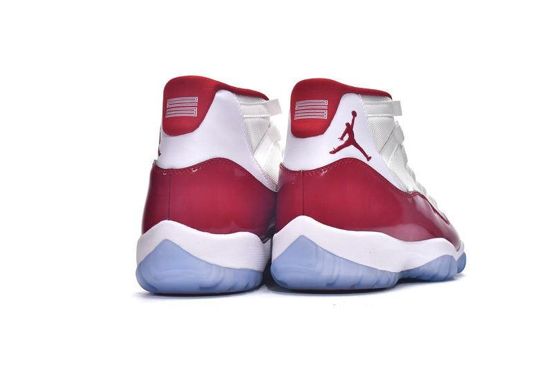 Air Jordan 11 Cherry